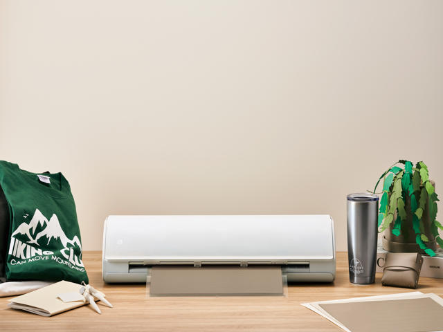 برنامج جهاز كاميو للقص: دليلك الشامل لإنشاء منتجات يدوية إبداعية